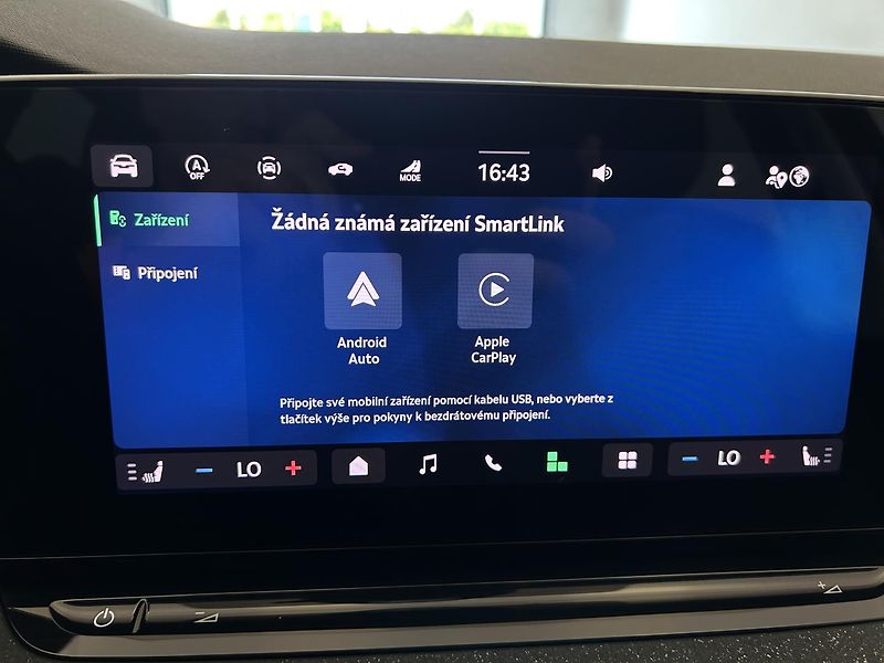 Škoda Octavia 1.5 TSI Top selection - fotka 14 z 24