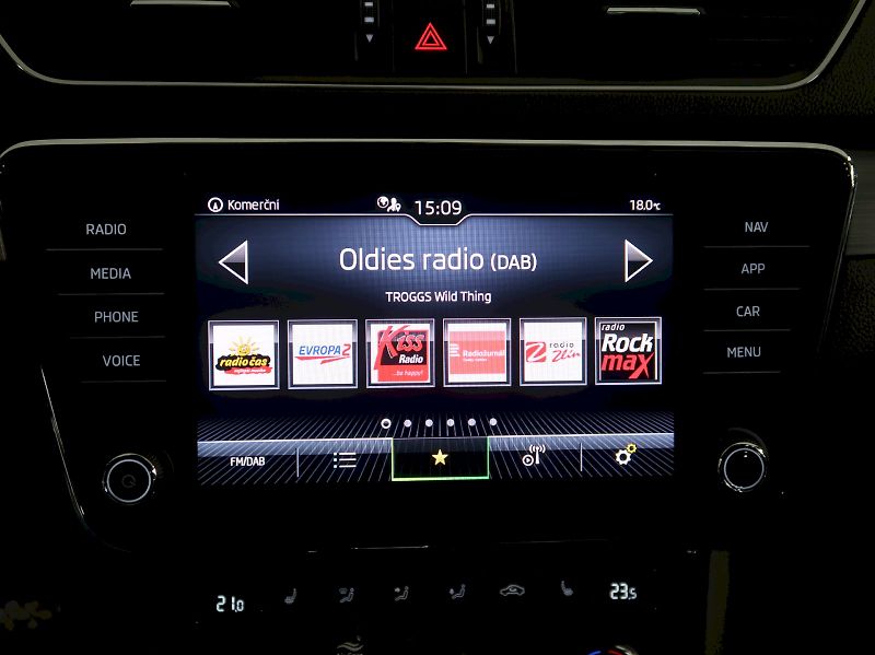 Škoda Superb (2021) STYLE 2.0TDI 147KW 4x4 DSG TAŽ - fotka 25 z 42