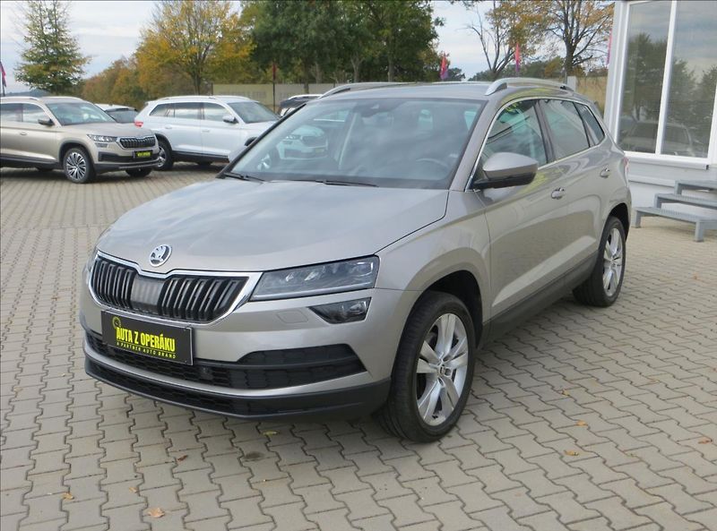 Škoda Karoq 1,5 TSI Style 110kW DSG WEBAST - fotka 3 z 33