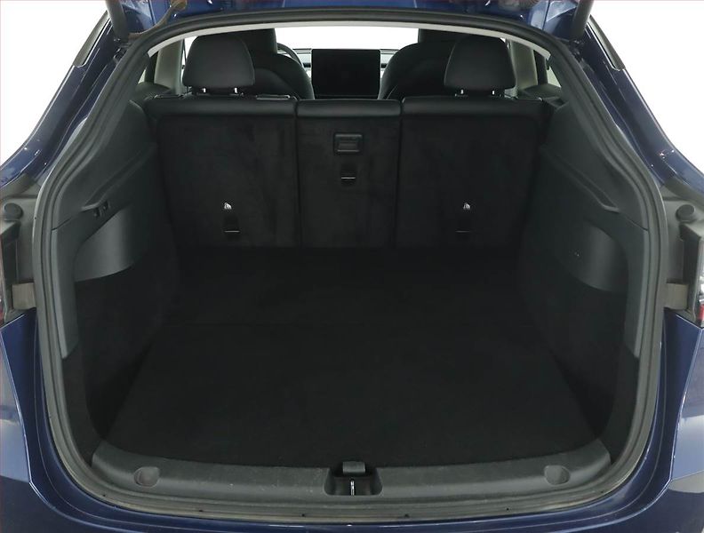 Tesla Model Y (2022) Long Range AWD 79kWh, SoH 91% - fotka 14 z 21