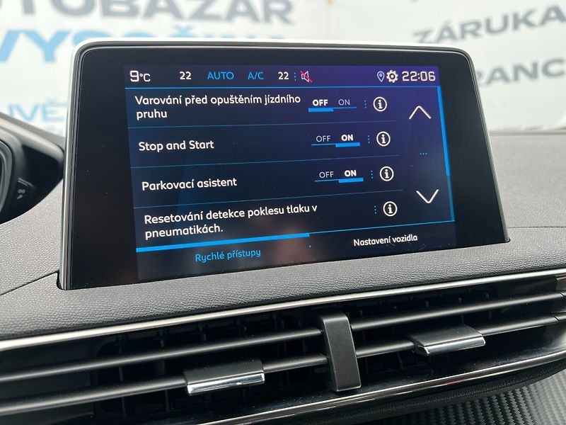 Peugeot 3008 (2021) 1.2PT 96kW! Full LED! Kamera! - fotka 30 z 36