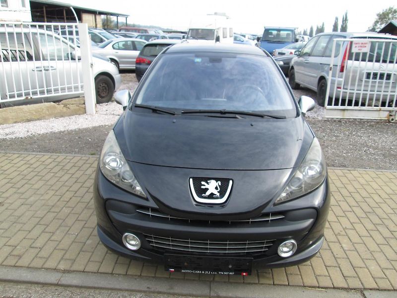Peugeot 207 (2008) 1,6 GTI - fotka 4 z 17