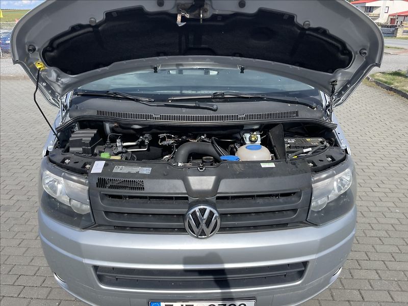 Volkswagen Transporter 2,0 TDI 103kw LONG 6míst Klima - fotka 18 z 40