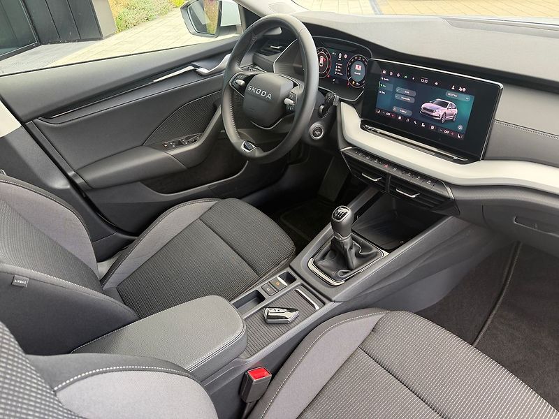 Škoda Octavia Selection  2,0TDI 85kW 6G Matr - fotka 18 z 18