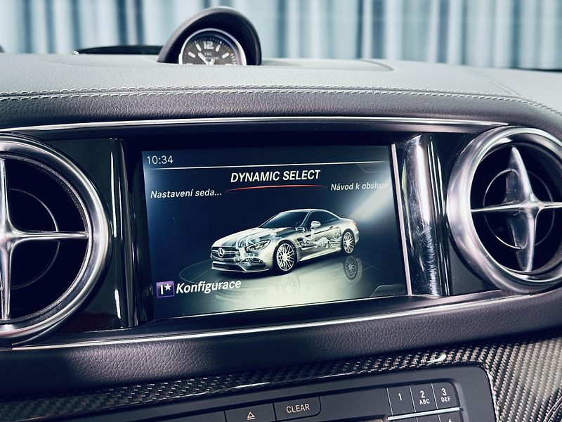 Mercedes-Benz SL (2016) 63 AMG CARBON INT TOP KEYLESS  - fotka 31 z 43