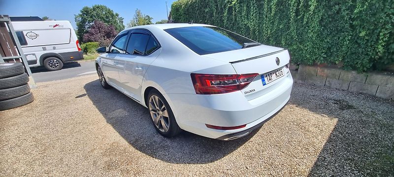 Škoda Superb (2018) Sportline, 2.0TDi 4x4, DPH, ČR - fotka 3 z 22