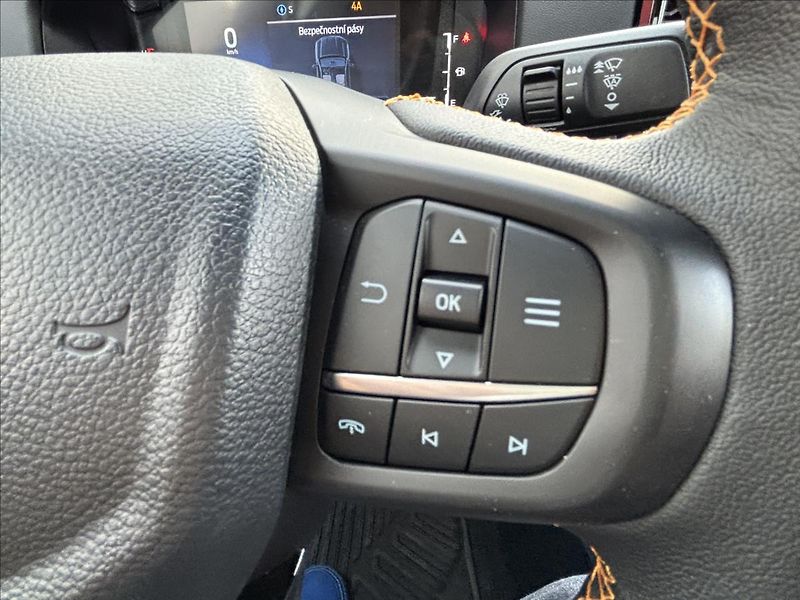 Ford Ranger 3,0 EcoBlue 177 kW V6 Wildtrak - fotka 18 z 49