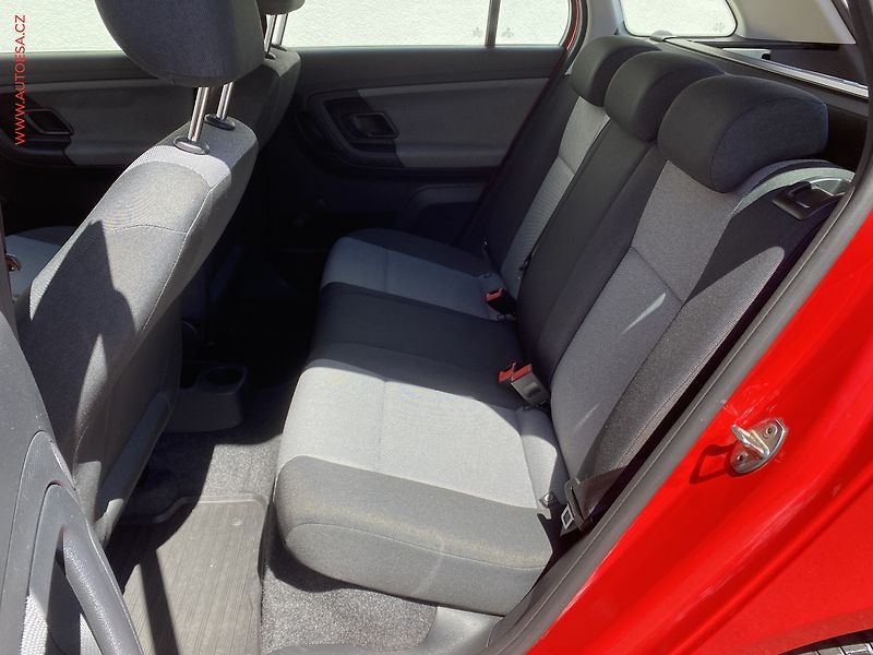 Škoda Fabia (2011) 1.2 TSi, ČR, Active - fotka 10 z 17