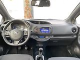 Toyota Yaris 1.5i, ČR-1m, Selection, manual - náhled 10
