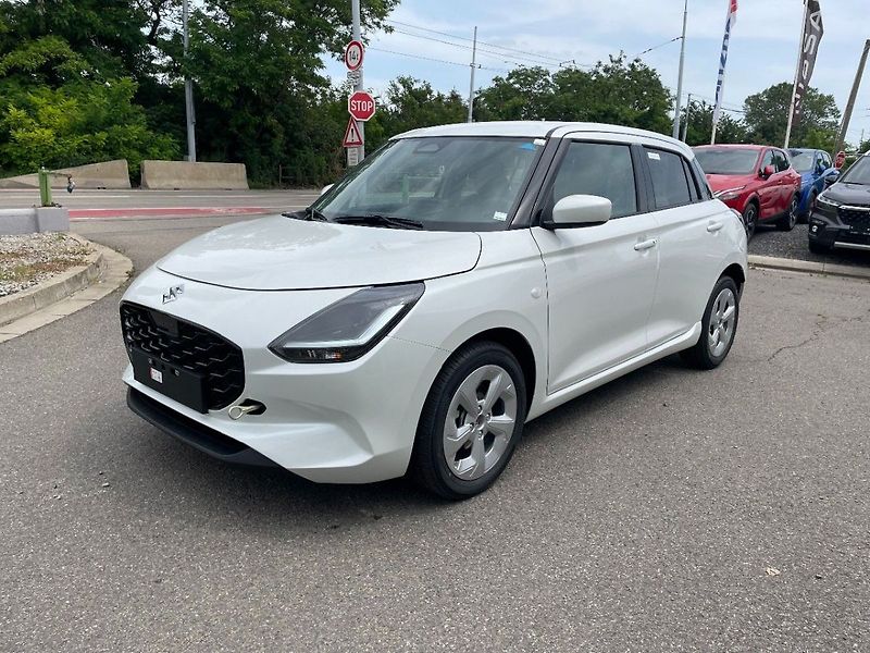 Suzuki Swift Premium 1,2 DualJet Hybrid - fotka 3 z 10