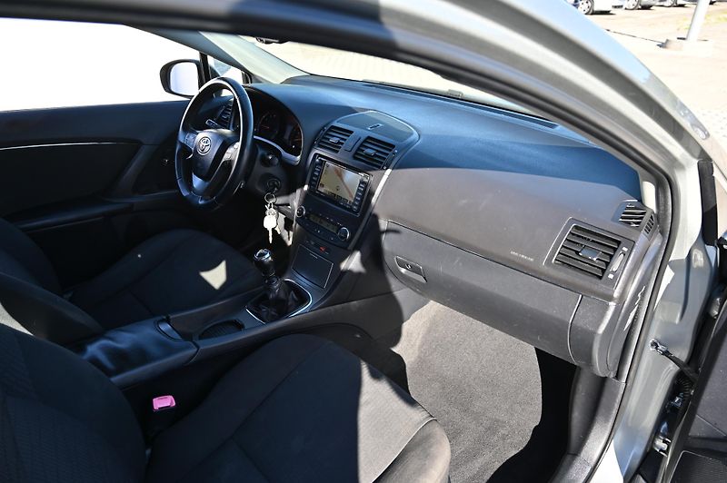Toyota Avensis 1.8  108KW Kombi Sol 10/2009 - fotka 23 z 33