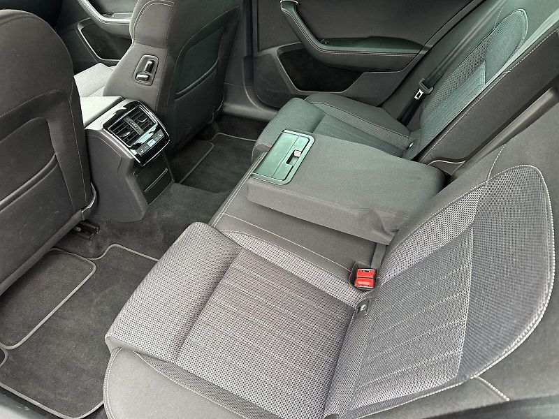 Škoda Superb (2022) Combi 2.0 TDI DSG Style - fotka 8 z 36