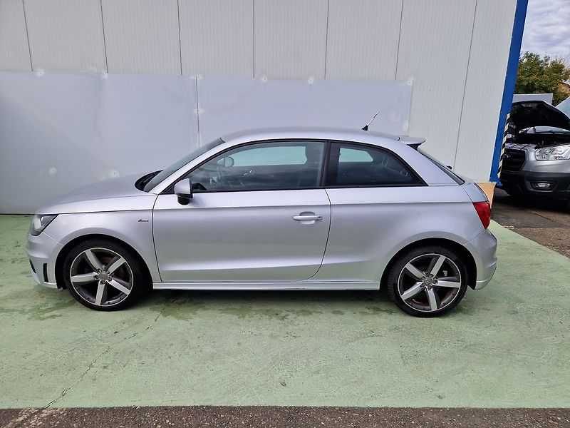 Audi A1 Ambition 1.4TFSI S-Line - fotka 6 z 34