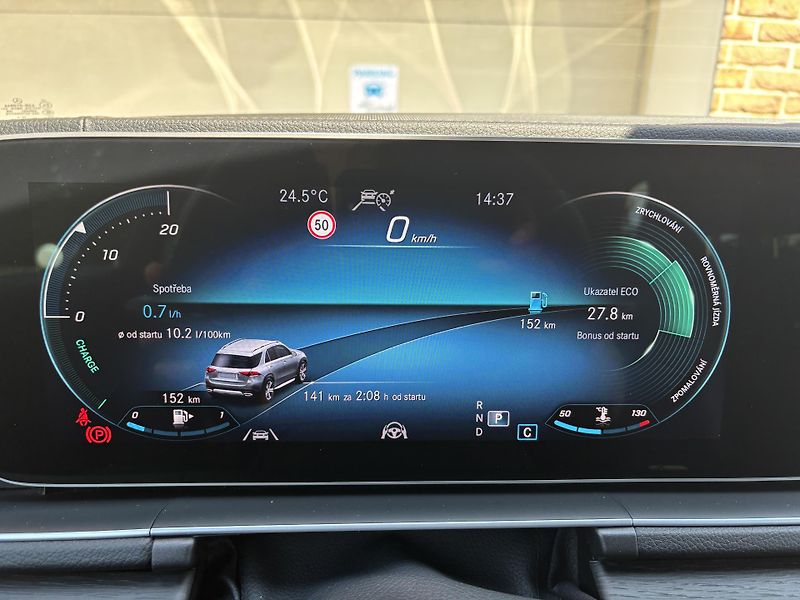 Mercedes-Benz GLE (2023) 400d 4MATIC 9GTRONIC AMG Paket - fotka 128 z 166