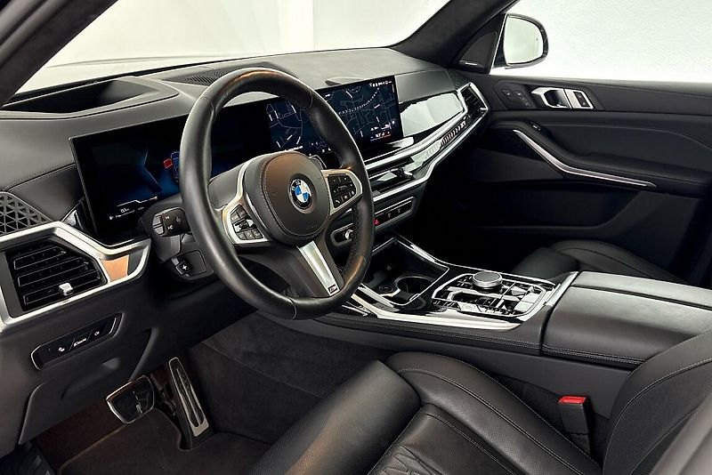 BMW X7 xDrive40d - fotka 6 z 30
