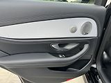 Mercedes-Benz Třídy E (2022) E 300de 4MATIC AMG Hybrid Tažn - náhled 13