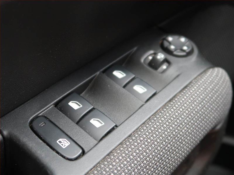 Citroën C3 Aircross (2018) Feel 1.5 BlueHDi, Serv.kniha - fotka 17 z 17
