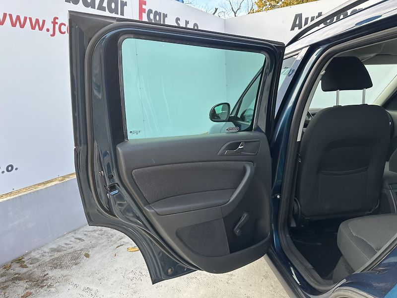 Škoda Yeti (2013) 2.0TDI ČR ser.knížka - fotka 9 z 28