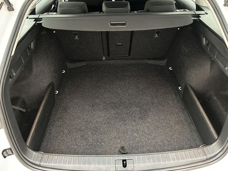 Škoda Octavia 1.5 TSI Ambition Plus - fotka 22 z 23
