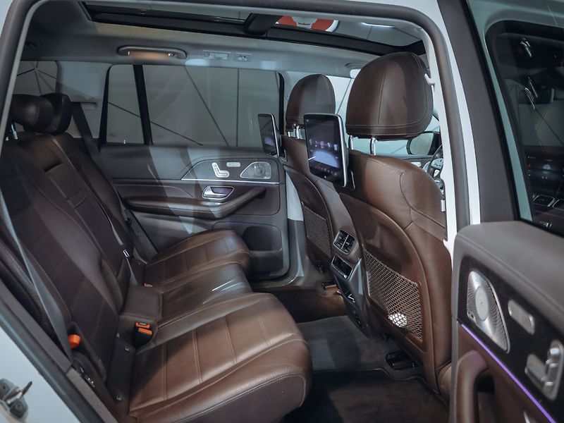 Mercedes-Benz GLS 400d 4MATIC AMG TV - fotka 32 z 37