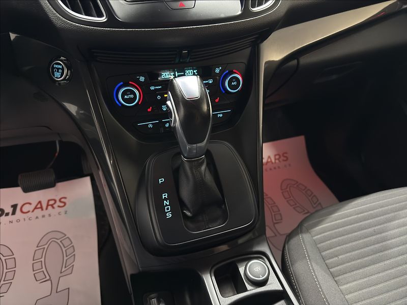 Ford Grand C-MAX 1,5   TDCI TITAN AT KAMERA FUL - fotka 21 z 39