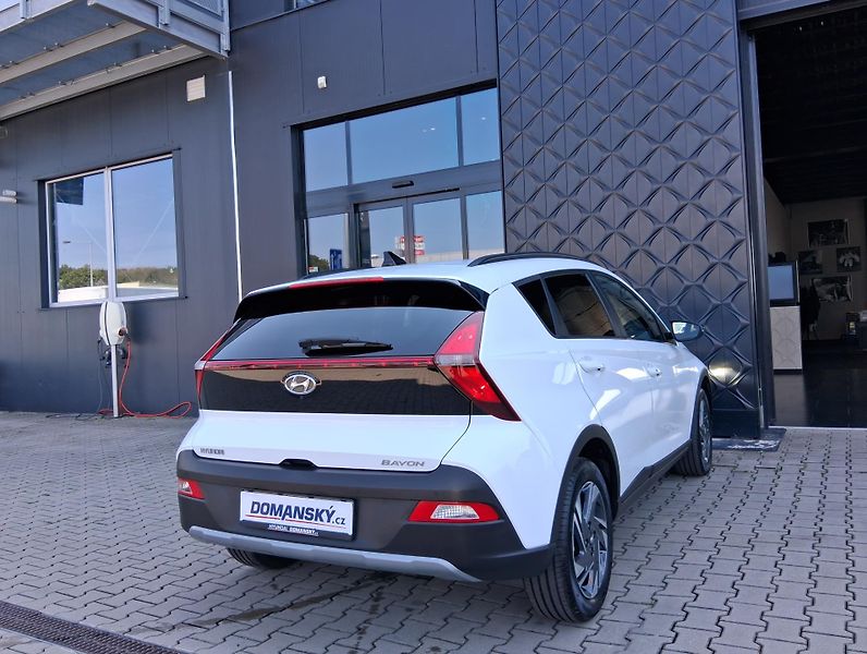 Hyundai Bayon PLAY PLUS 1.0 T-GDi 74 kW - fotka 3 z 26