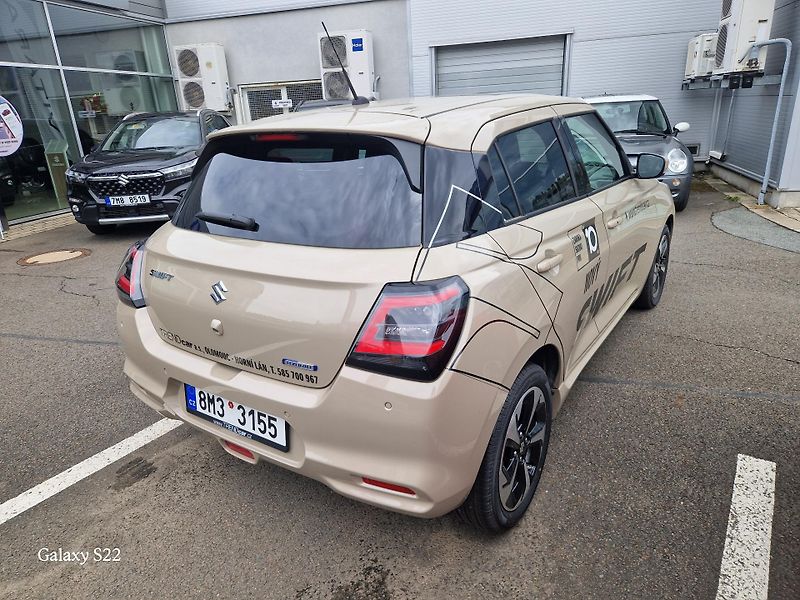 Suzuki Swift (2025) 1,2 ELEGANCE HYBRID MY25 - fotka 4 z 6