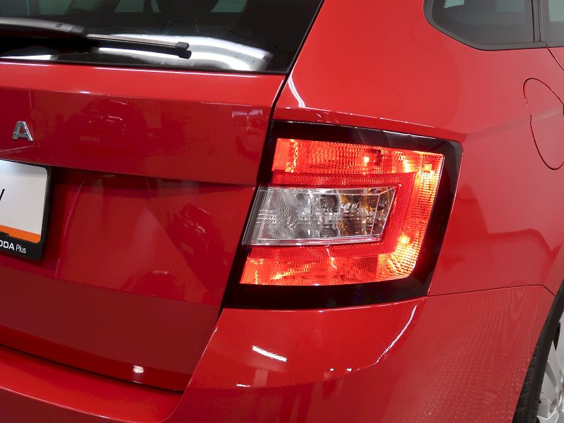 Škoda Fabia (2022) AMBITION TOUR 1.0TSI 70KW - fotka 11 z 34
