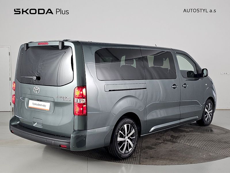 Toyota ProAce Verso (2026) 2.2D 130kW 8AT VIP 7S - fotka 2 z 29
