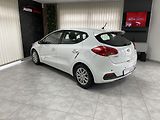 Kia Ceed 1.4 i ČR 1.MAJ.REZERVACE  - náhled 9