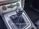 Volkswagen Passat (2015) 2.0 TDi, Comfortline, navi - náhled 16