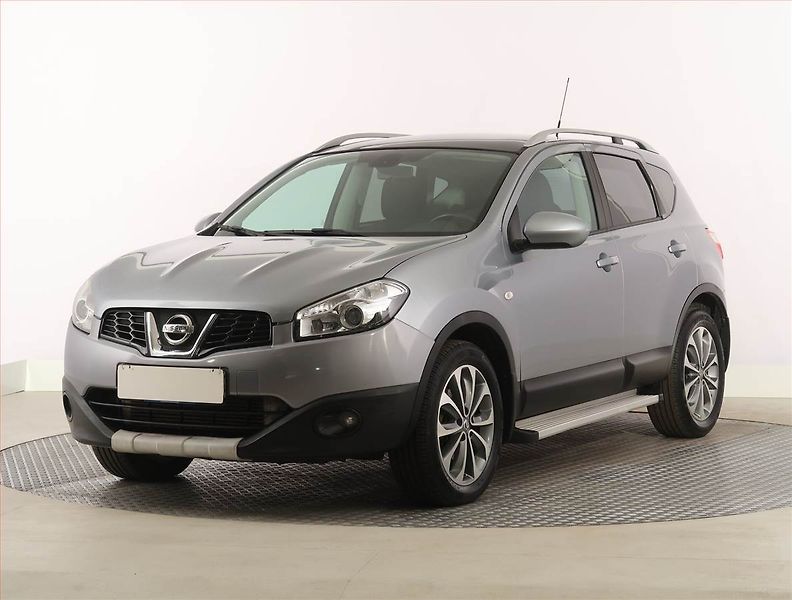 Nissan Qashqai (2010) 2.0 dCi, 4X4, Navi, Tempomat - fotka 2 z 20