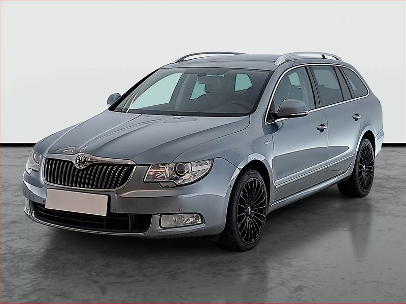 Škoda Superb (2012) Laurin&Klement 2.0 TDI - fotka 2 z 18