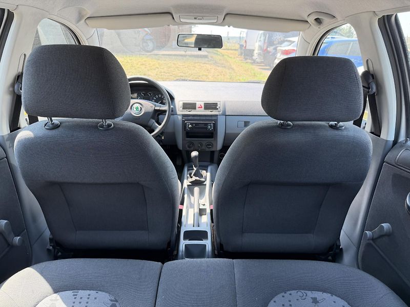 Škoda Fabia 1.2i - fotka 12 z 21