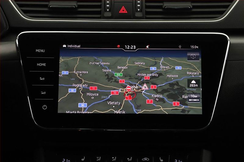 Škoda Superb (2018) 2.0 TDI, 4X4, Automat, Kůže - fotka 13 z 18