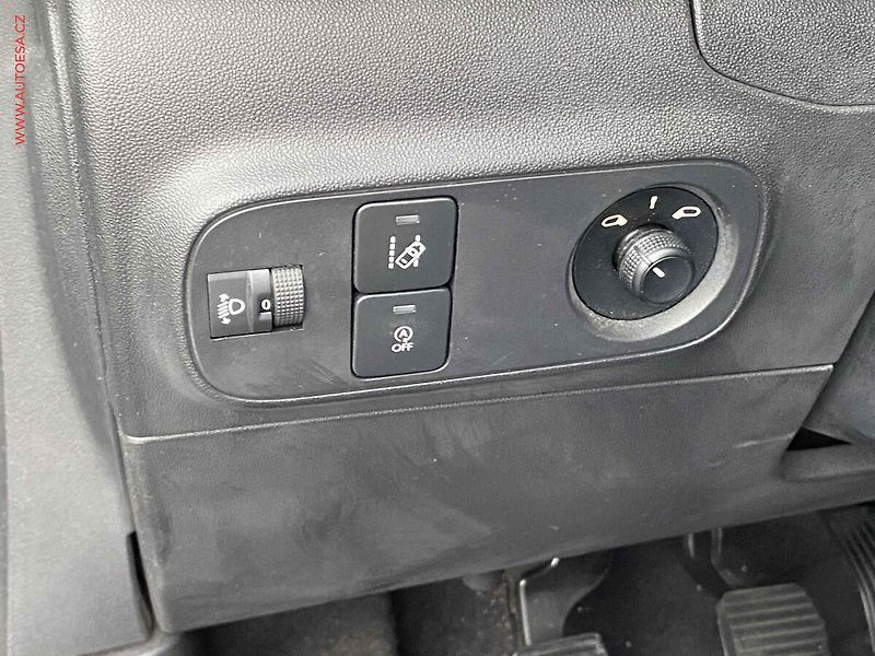 Citroën C3 (2020) 1.2, Feel - fotka 14 z 18