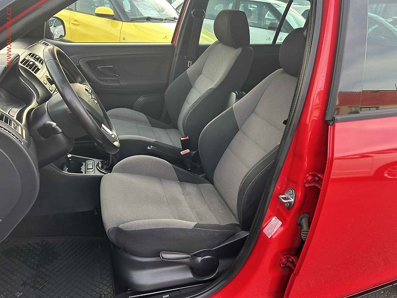 Škoda Fabia (2014) 1.6 TDi, navi, AC - fotka 9 z 15