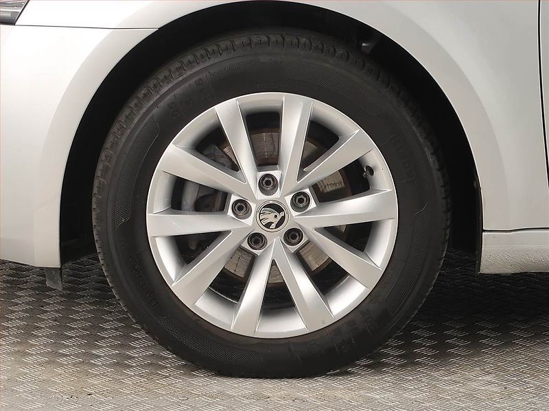 Škoda Octavia (2018) Ambition Plus 2.0 TDI, Automat - fotka 15 z 20