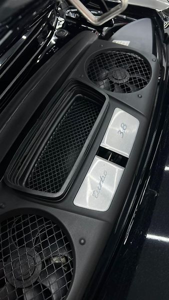 Porsche 911 3.8 TURBO 383 kW - fotka 9 z 24