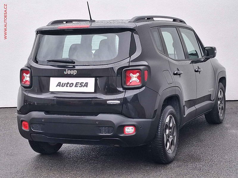 Jeep Renegade (2016) 1.4T, ČR, servis.kniha - fotka 4 z 16