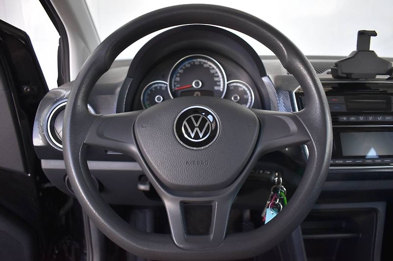 Volkswagen e-up! (2021) 61kW, TOP stav - fotka 12 z 20