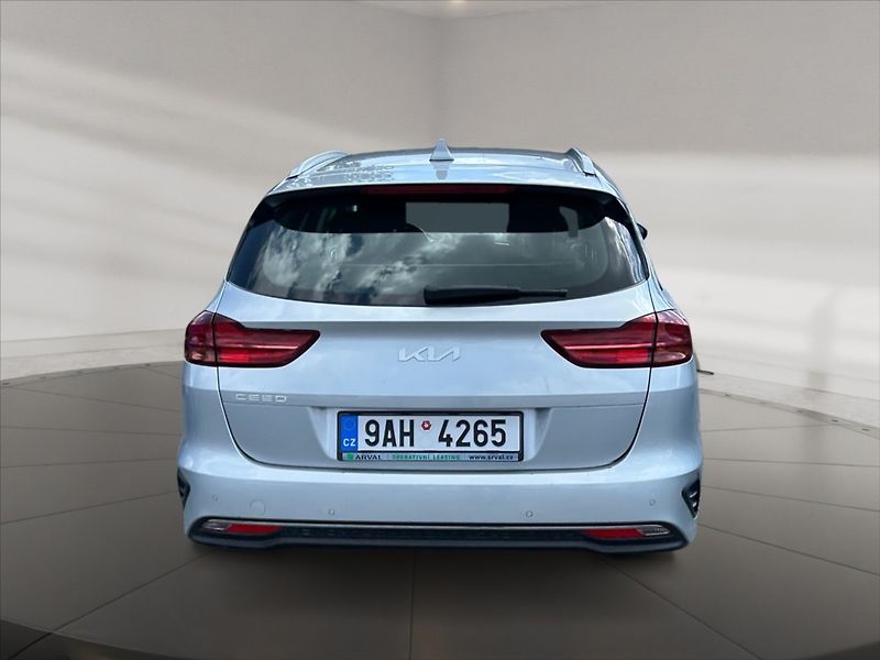 Kia Ceed 1,5 T-GDI 118 Fresh - fotka 5 z 11