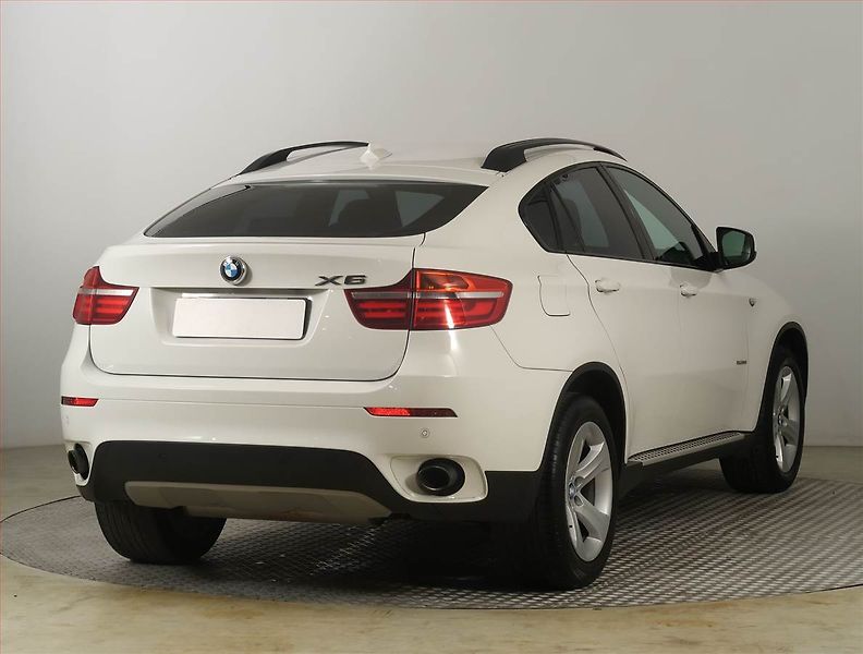 BMW X6 (2013) xDrive30d, 4X4, Automat - fotka 5 z 27