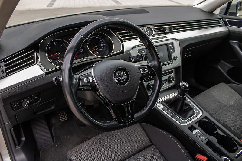 Volkswagen Passat - fotka 7 z 26
