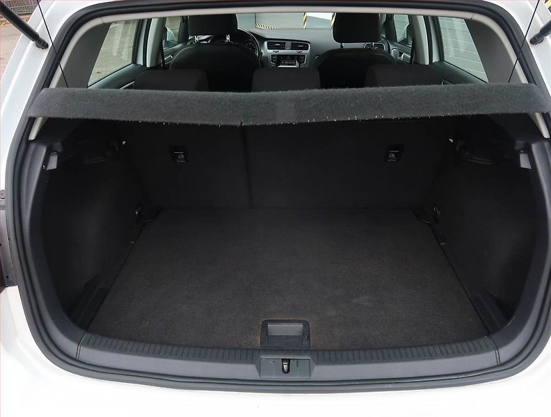 Volkswagen Golf (2014) 1.2 TSI, Serv.kniha, Tempomat - fotka 13 z 16