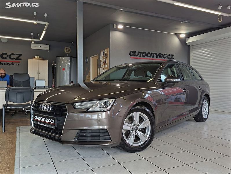 Audi A4 AVANT 2.0 TDi BIXENONY, PDC - fotka 3 z 22