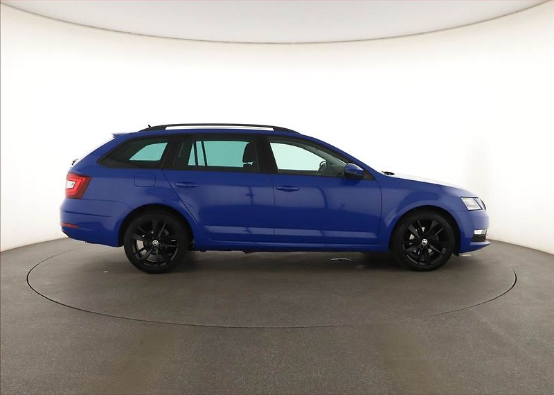 Škoda Octavia (2018) Elegance 2.0 TDI, Automat - fotka 6 z 15