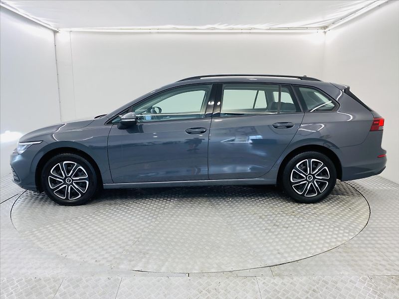 Volkswagen Golf 2,0 TDI DSG 85kW Life - fotka 3 z 25