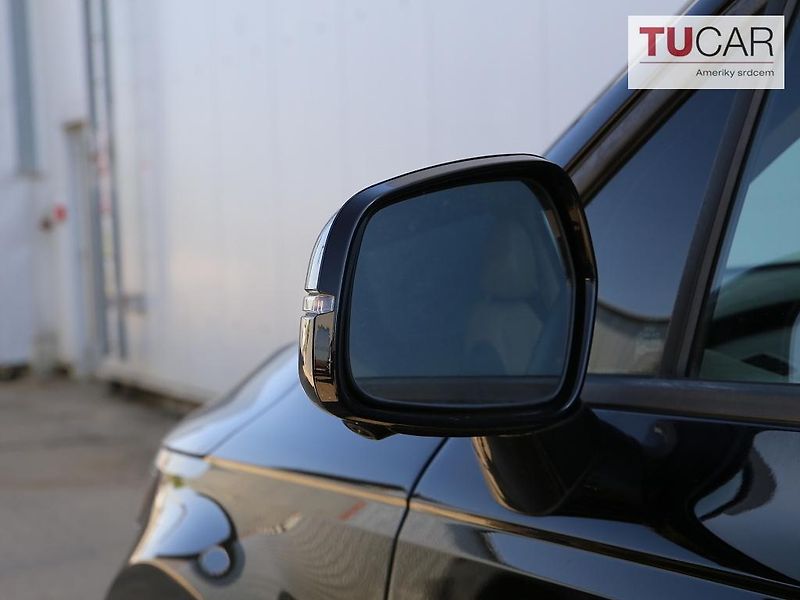 Kia Carnival (2022) 2.2 Diesel Automat 6+3 místa - fotka 7 z 30