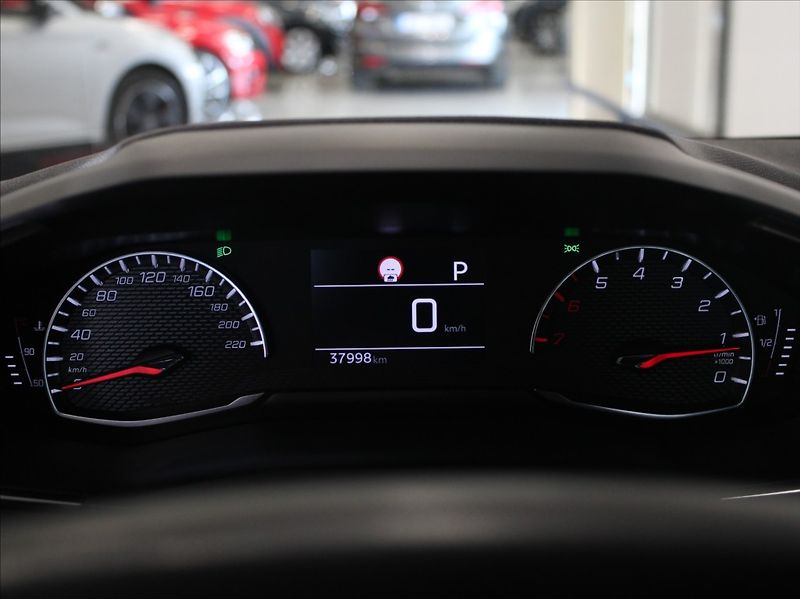 Peugeot 208 1,2 PTech 74kW AT 37tkm. - fotka 21 z 21